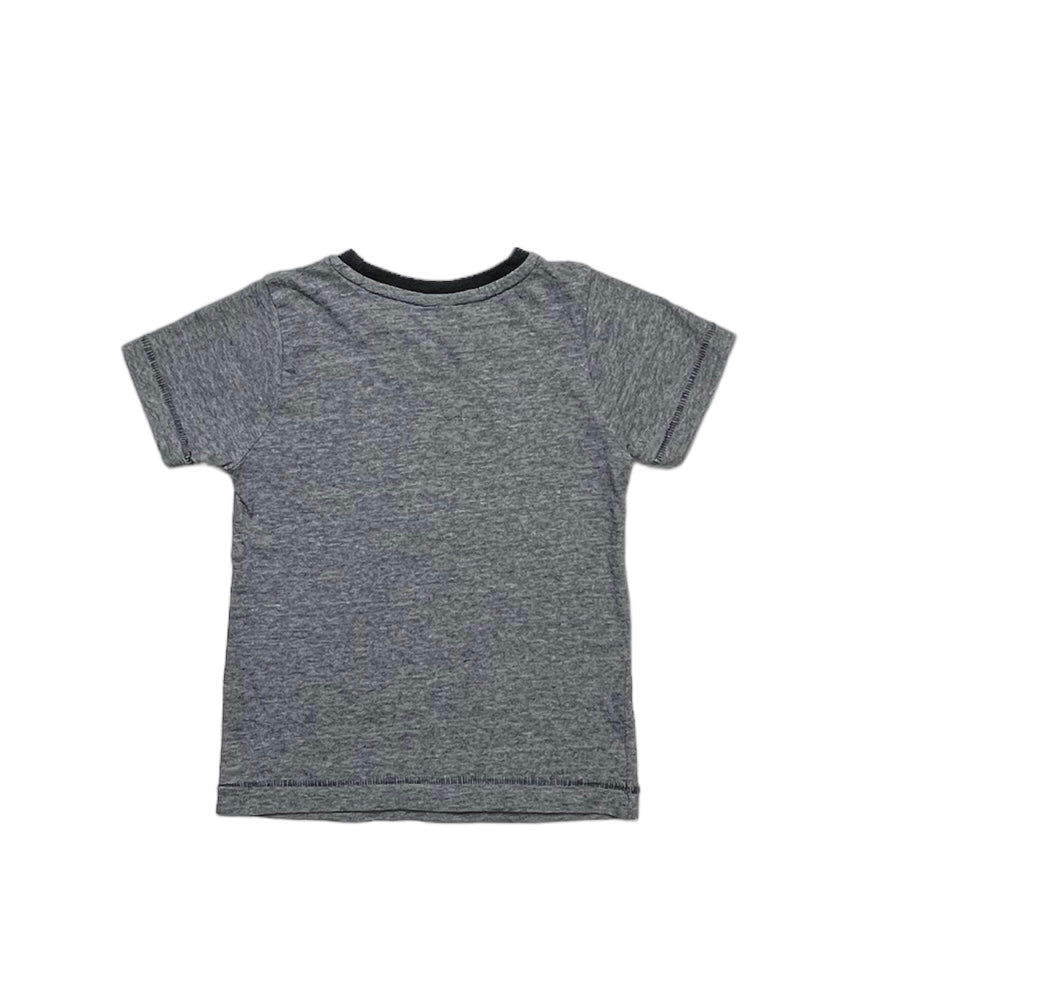 Tricou