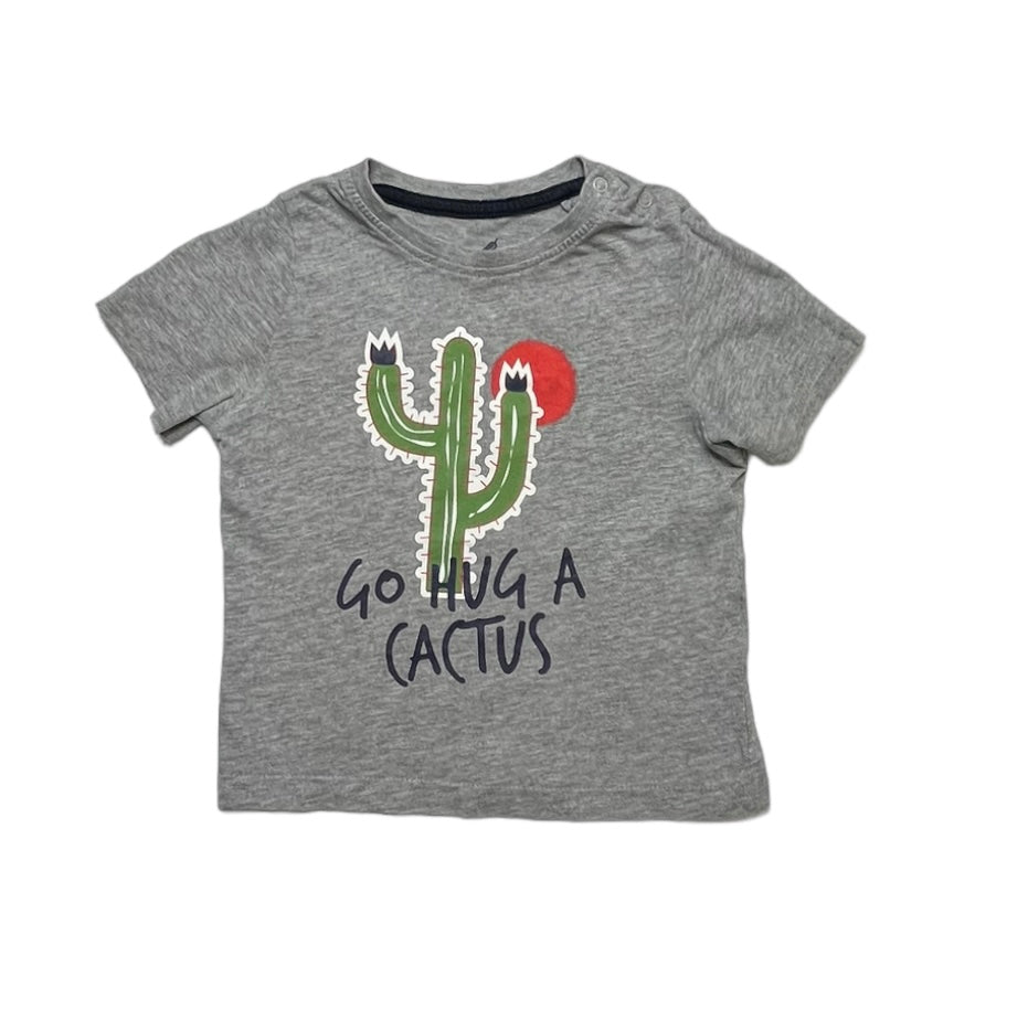 Tricou