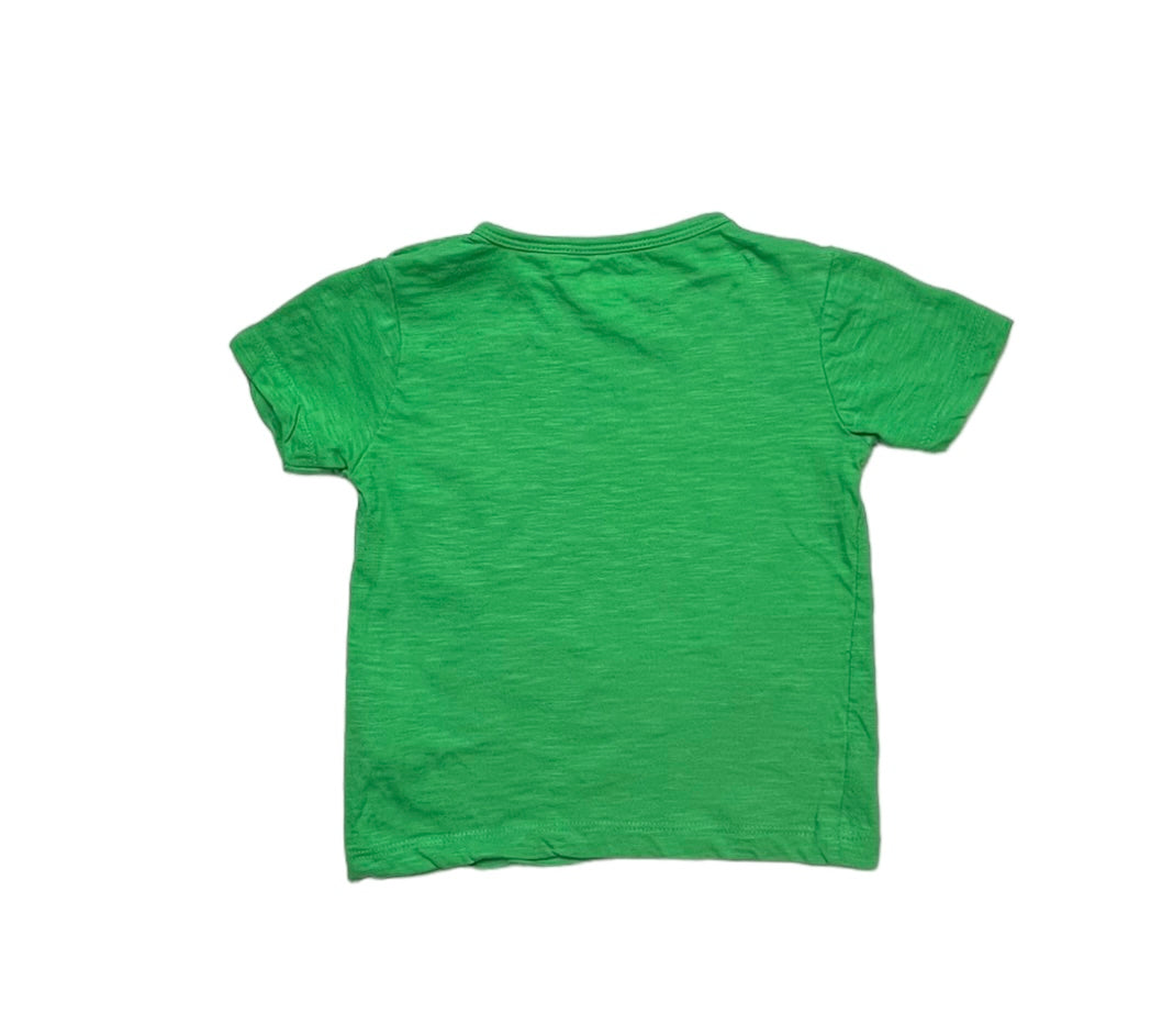Tricou