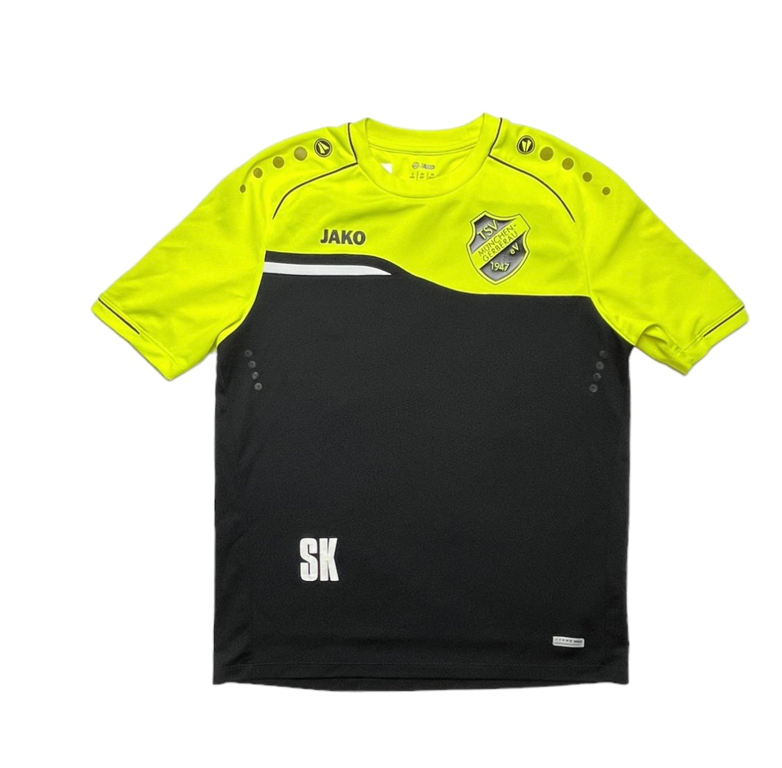 Tricou