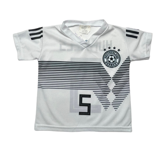 Tricou