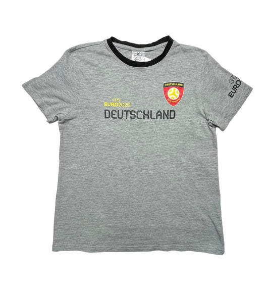 Tricou