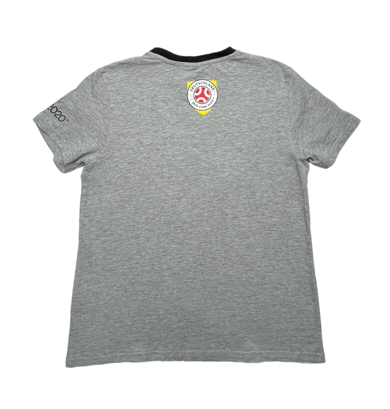 Tricou