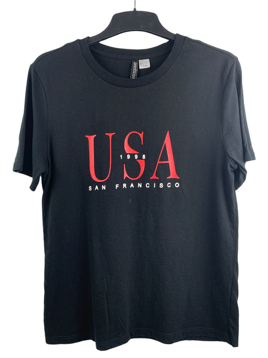 Tricou