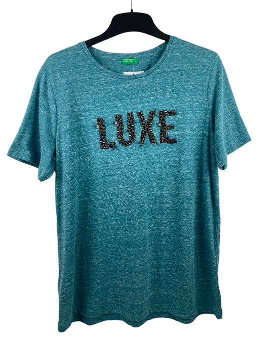 Tricou