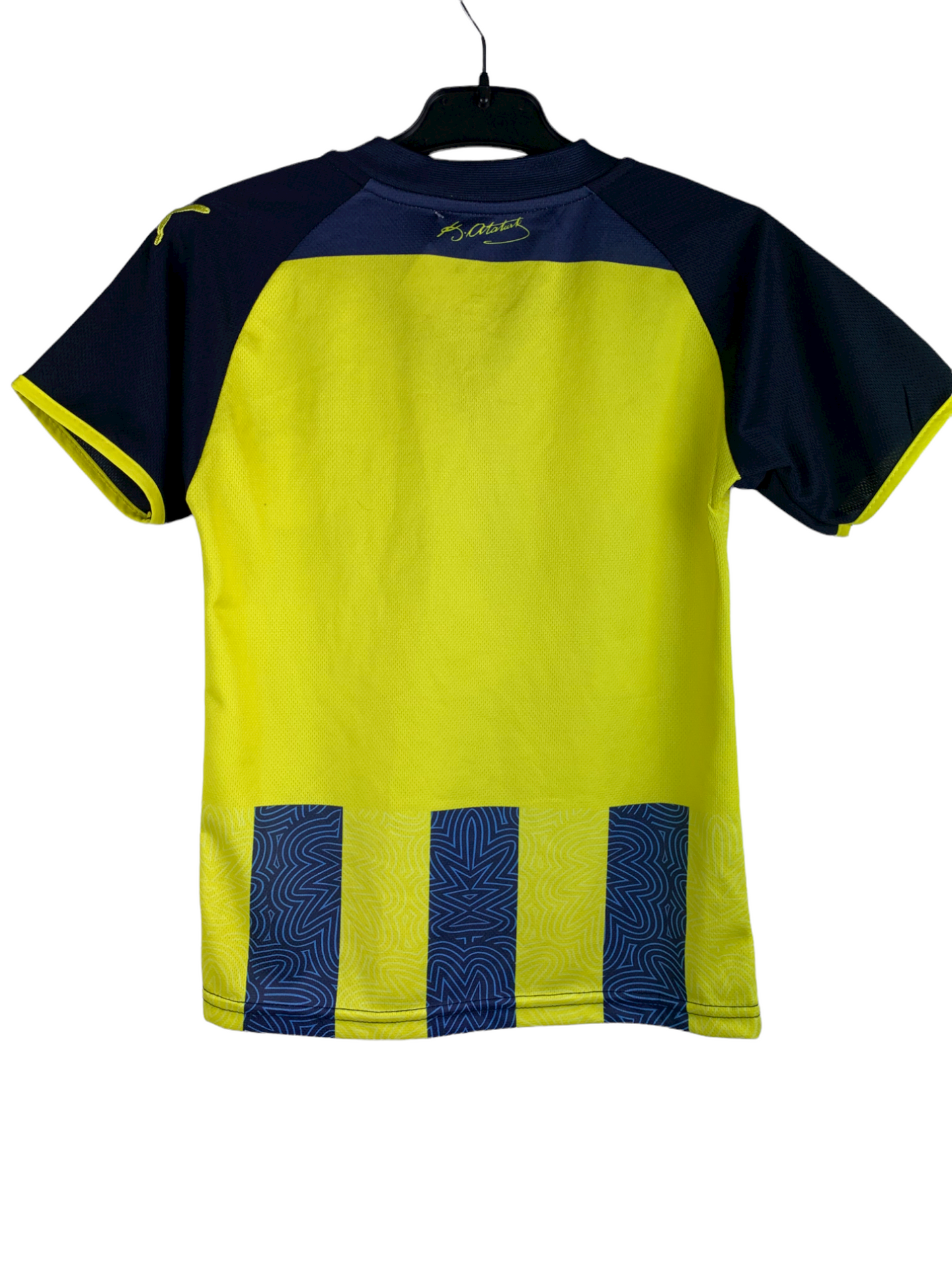 Tricou