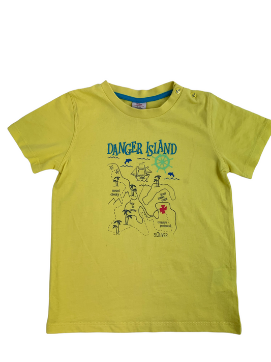 Tricou