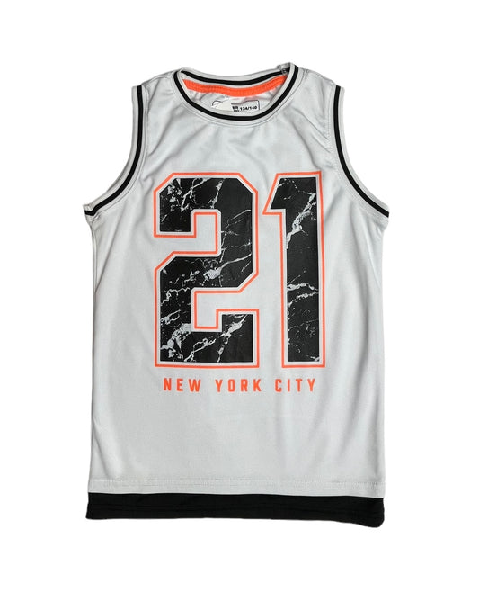 Tricou