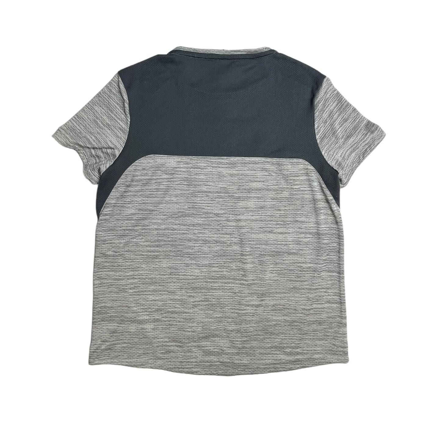 Tricou